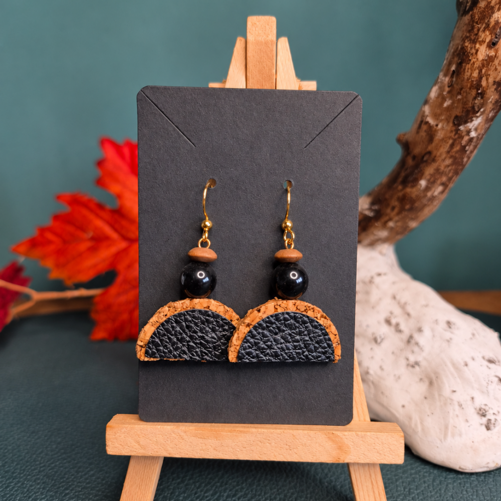 Boucles d’oreilles liège & cuir noir (doré – 5 cm)
